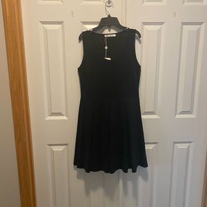 Black sleeveless dress by White Mark, size Large - NWT